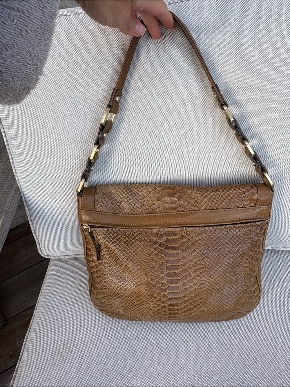 Longchamp Tan Embossed Leather Shoulder Bag with Chain Strap - Picture 4 of 10